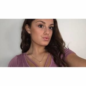 Meet your Posher, Ashlee